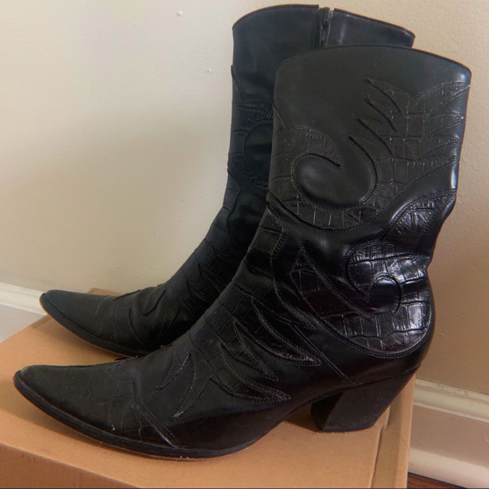 ‼️SOLD‼️Black detailed cowboy cowgirl western boots